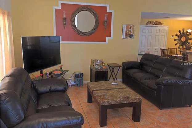 2402 Knightsbridge Blvd — Photo 37