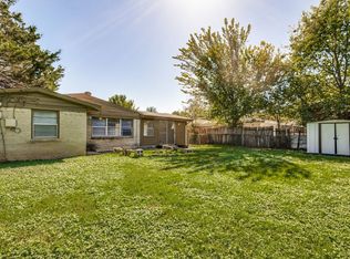 2445 Cambridge Dr, Irving, TX 75061