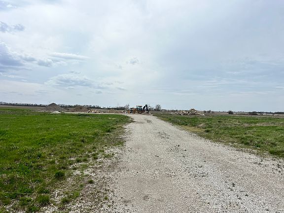2nd image of 40598 State Route 49 Rd