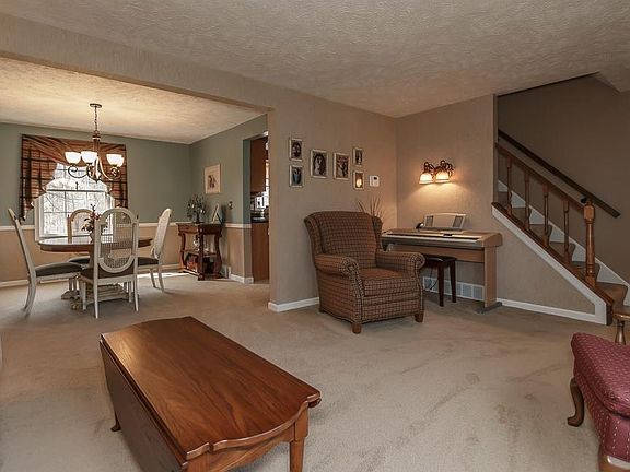 5th image of 11025 Sunshine Dr