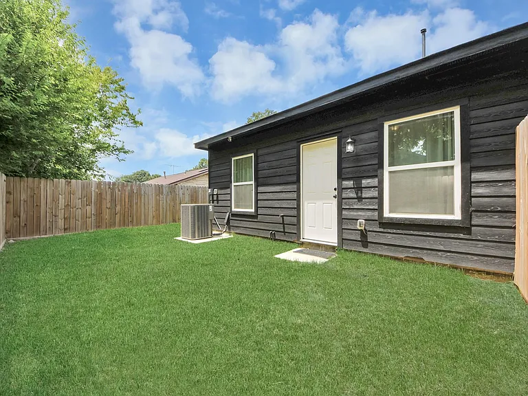 5774 Heron Dr #B — Photo 34