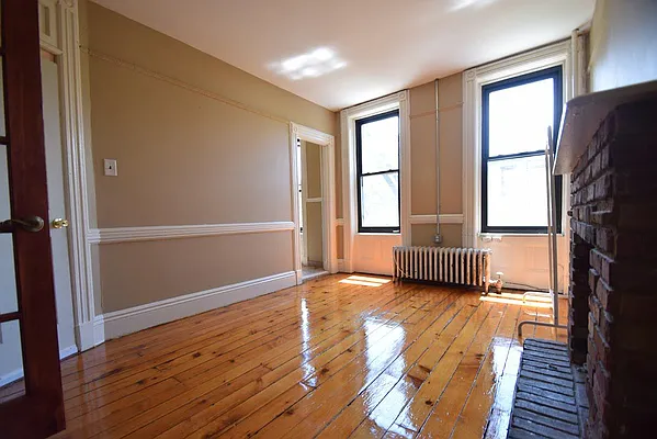 Rented by Urban Realty NYC | media 13
