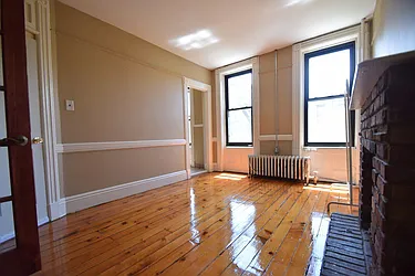 Rented by Urban Realty NYC