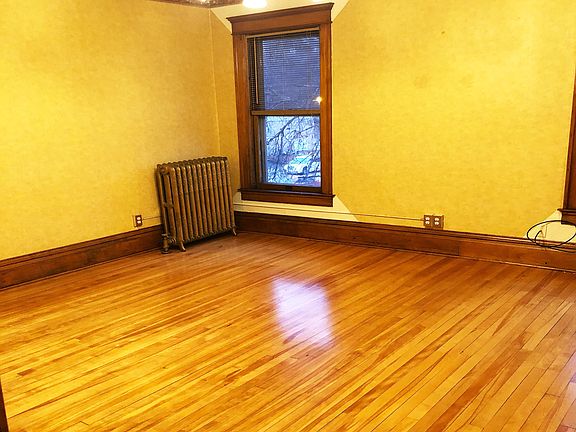 618 Living Room Looking Southeast