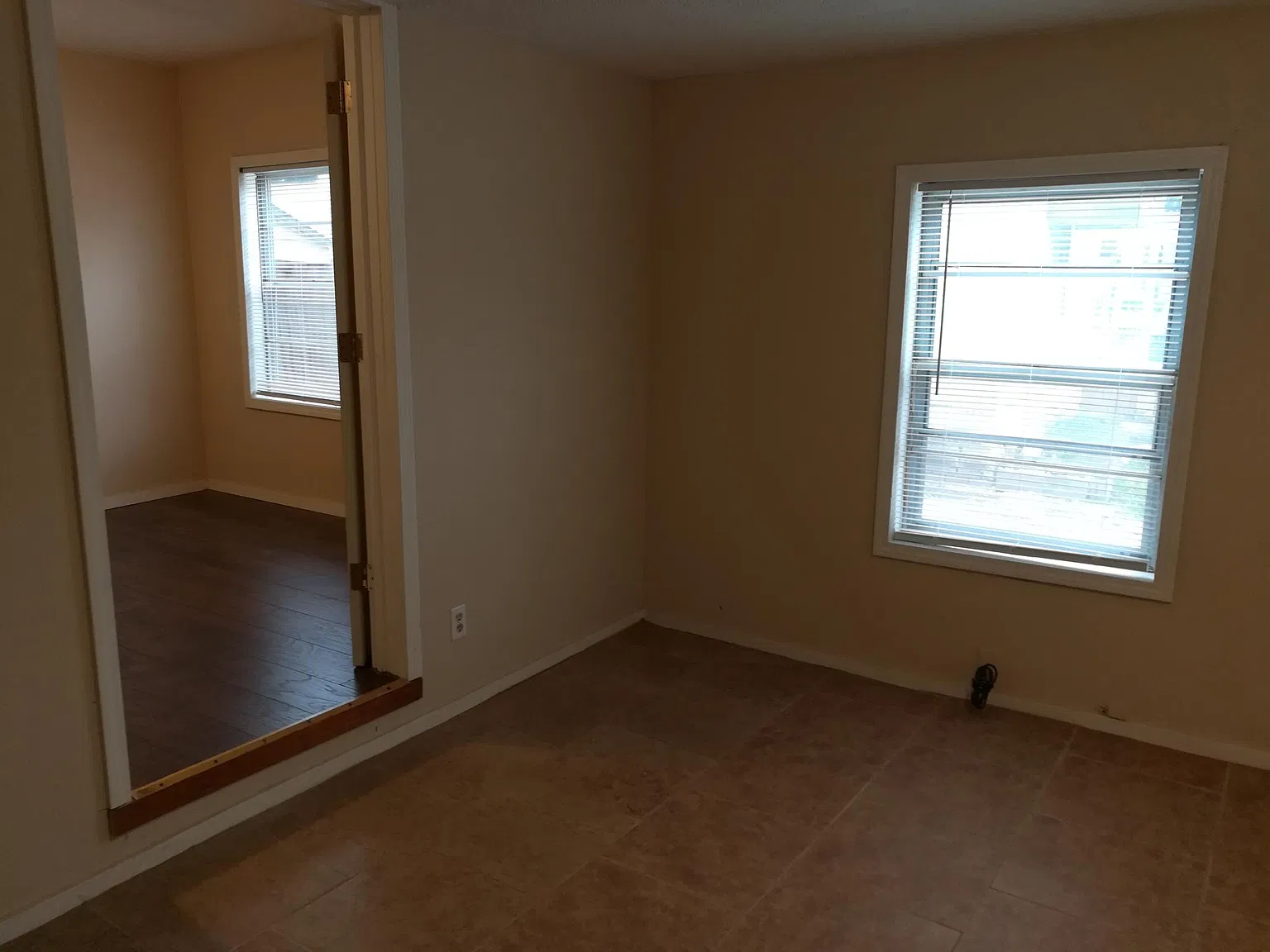 1 bed, 800 sqft, $695 — Photo 3