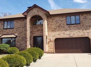 4N181 5th Ave, Addison, IL 60101