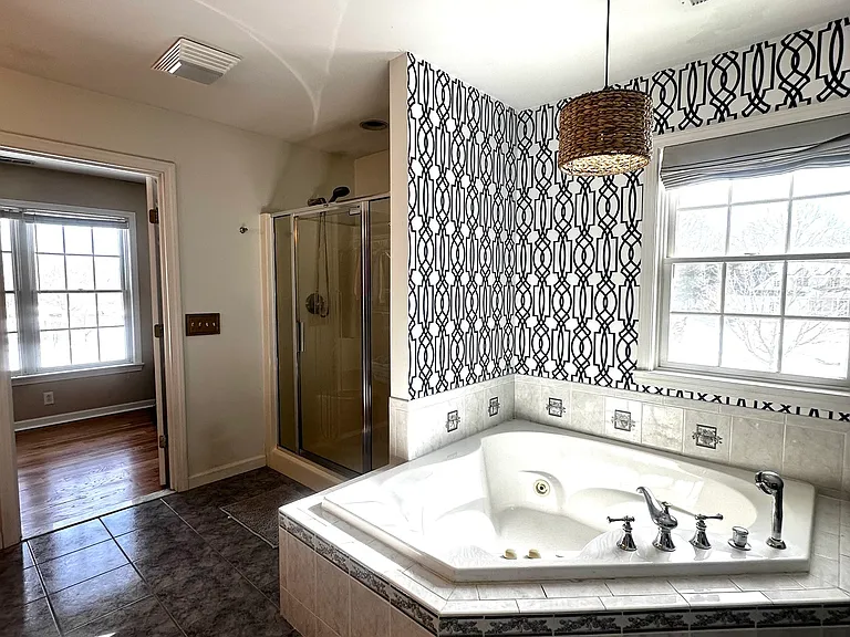 9 Leeward Ln — Photo 8