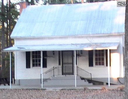 2nd image of 1113 Beaver Dam Rd