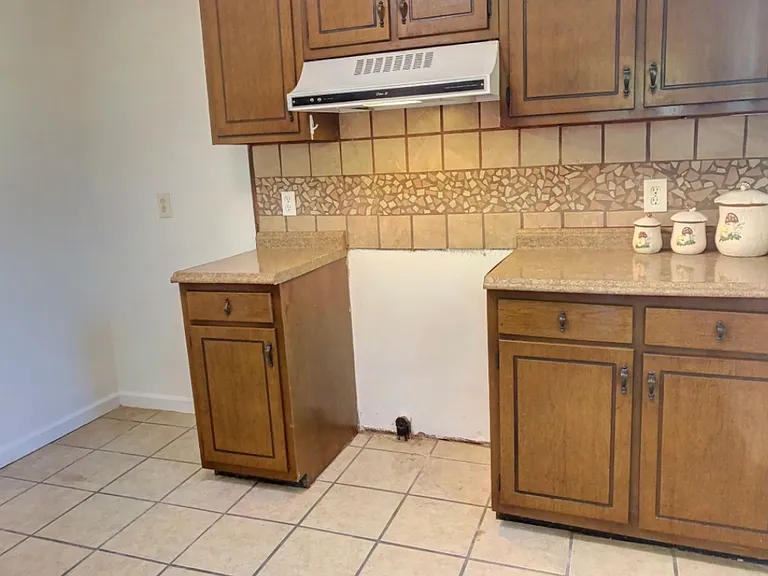 333 Ridgecrest Dr — Photo 11