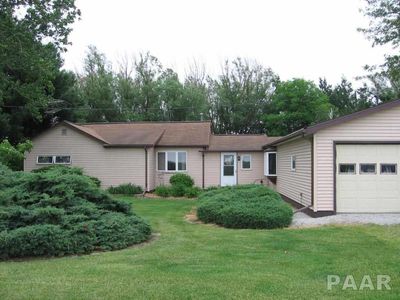 65 70th St, Roseville, IL, 61473