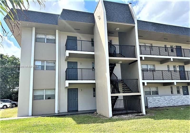 1st image of 7820 Colony Cir S APT 305