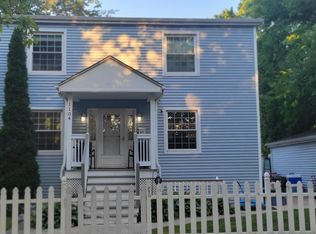 1104 Darrow Ave, Evanston, IL 60202