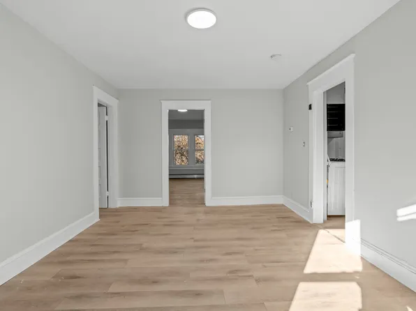 50 Hillside Pl, Bristol, CT 06010