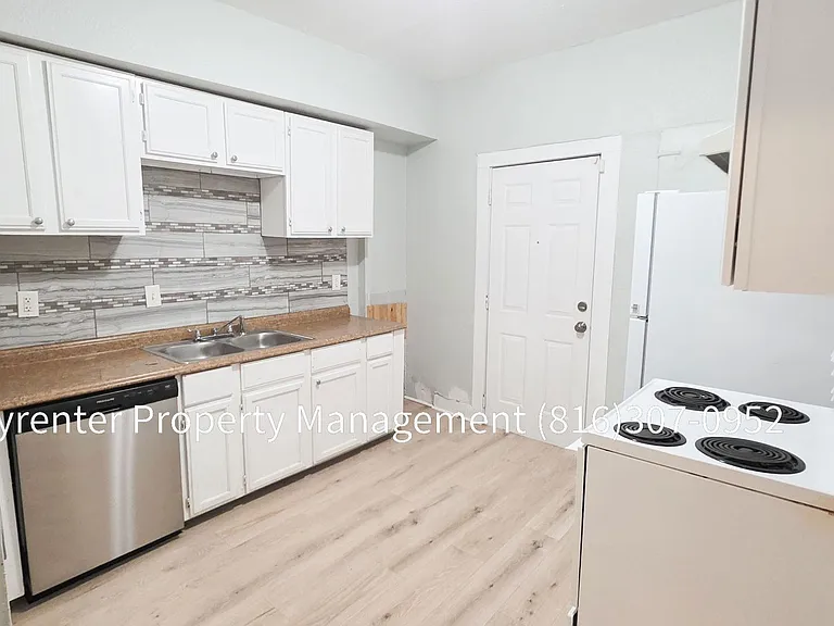 3619 Olive St — Photo 7