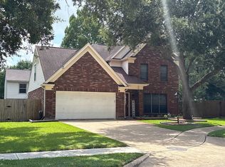 4011 Beechwood Dr, Pearland, TX 77584