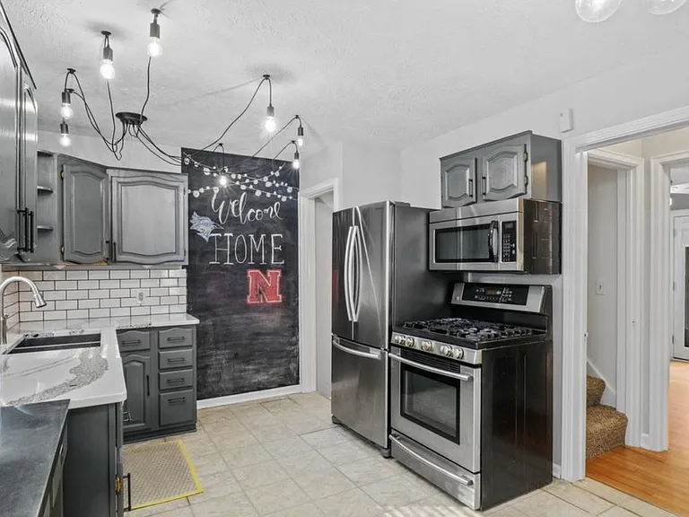 1322 S 51st St — Photo 5