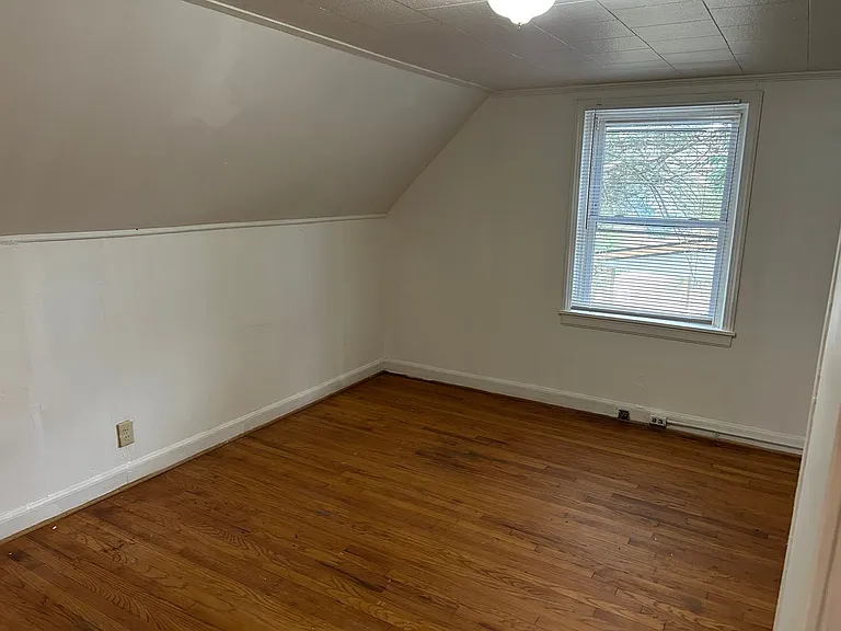 1005 Nancy Ln — Photo 13