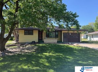 979 Cherl Dr, Syracuse, NE 68446