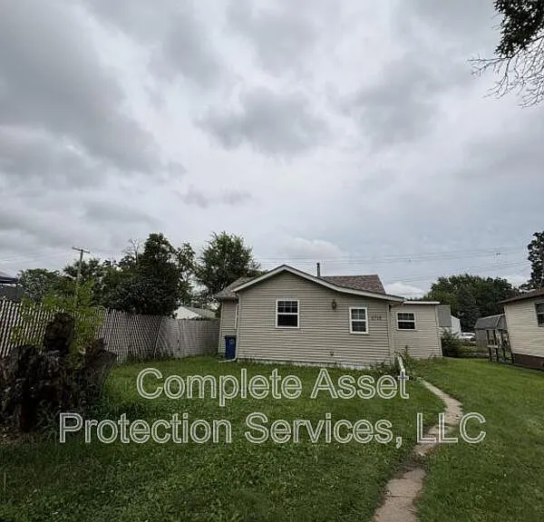 2715 Greene St — Photo 1
