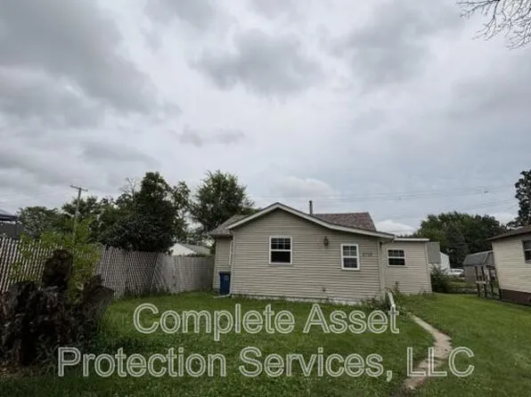 2715 Greene St, Lake Station, IN 46405