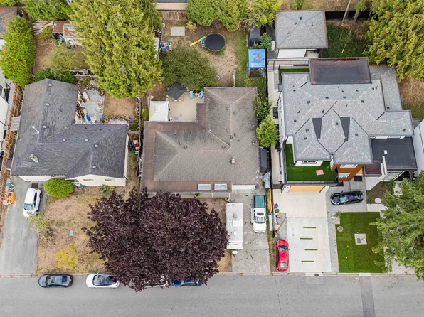 7920 110th St, Delta, BC V4C 4H5