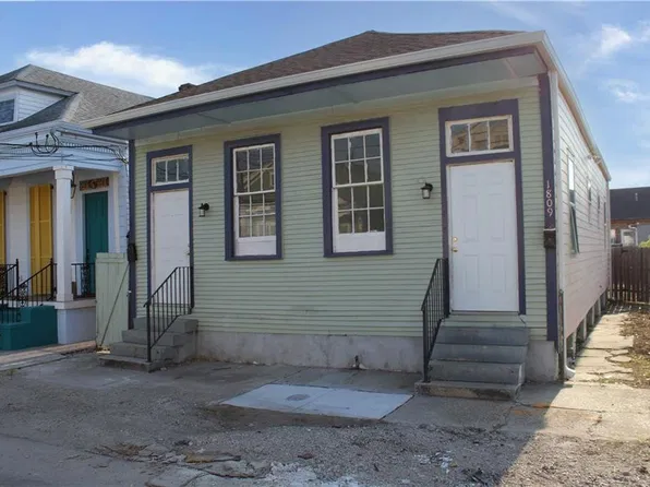 1809 Touro St, New Orleans, LA 70116