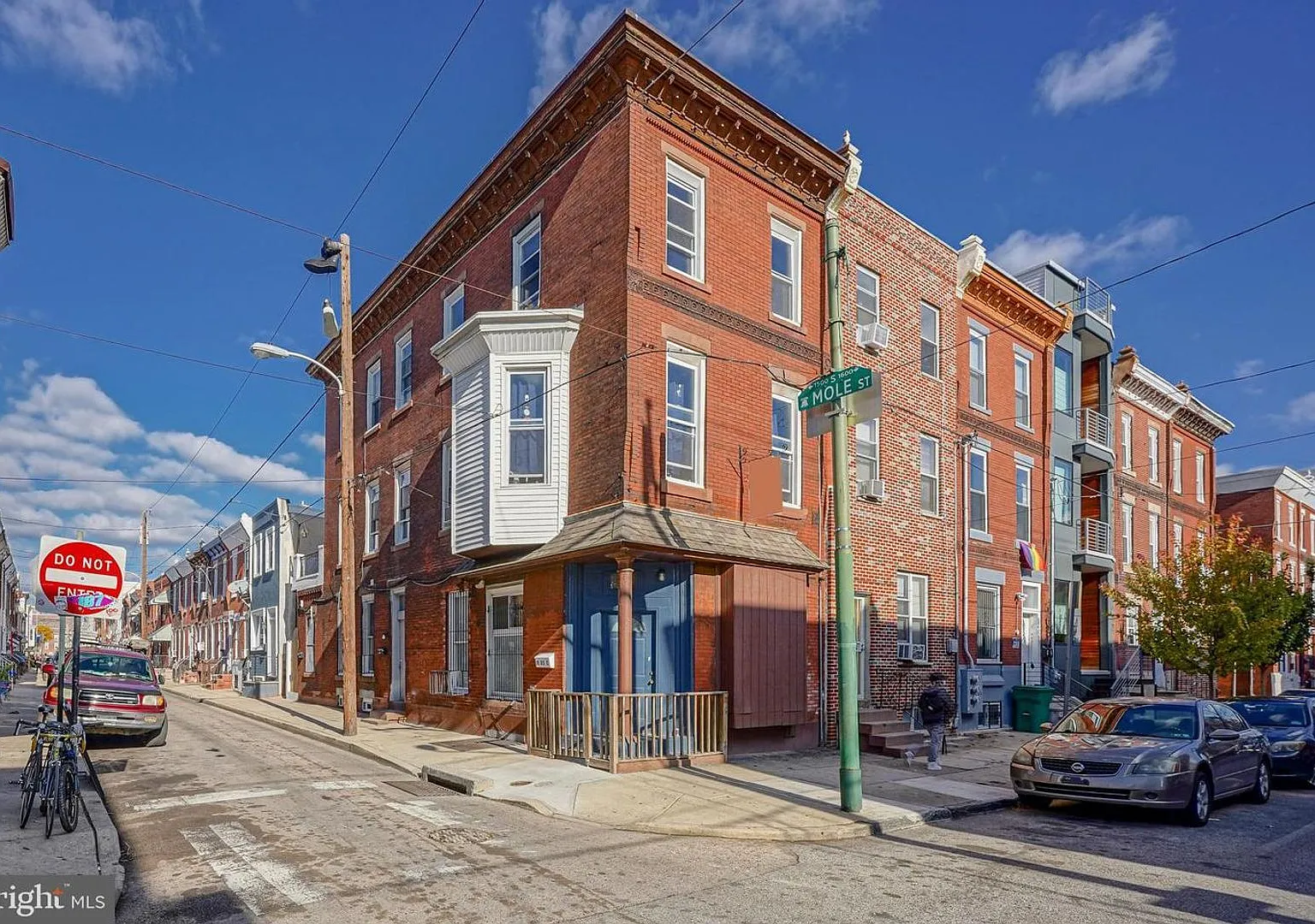 1525 Tasker St — Photo 1