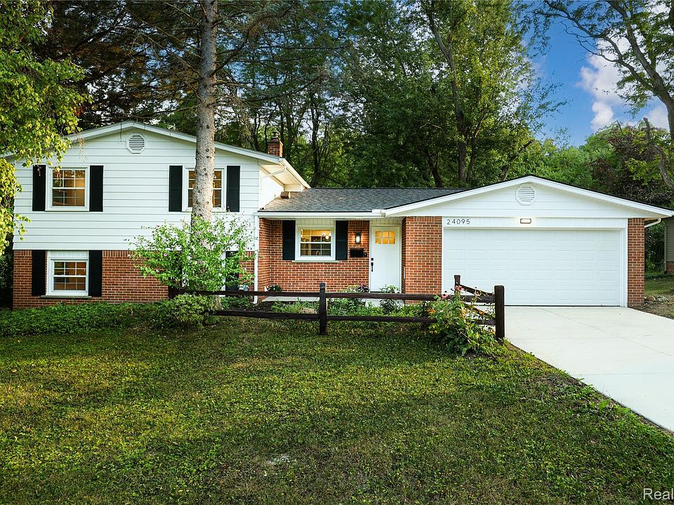 1st image of 24095 Farmington Rd