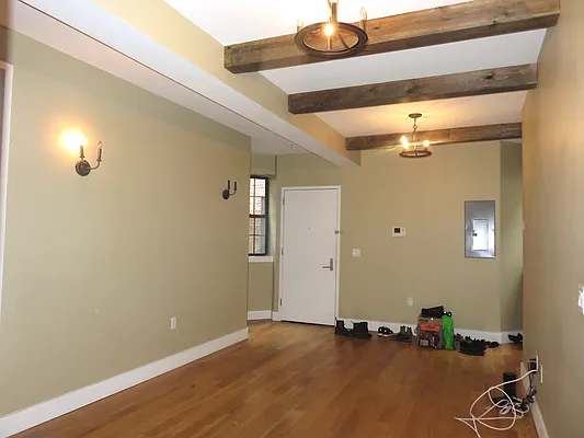 Rented by Rennit Inc. | media 34