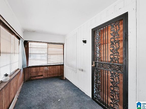 3rd image of 5449 Park Ave SW