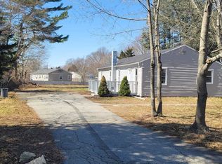 11 Vergennes Court, Groton, CT 06340