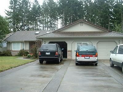 1st image of 3346 Mercedes Dr NE