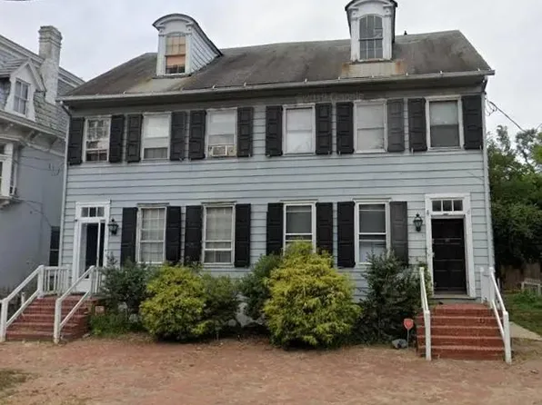 37 Market St, Salem, NJ 08079