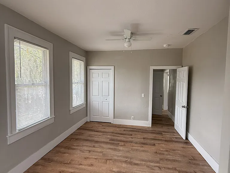 622 Pink Apartment Rd — Photo 7