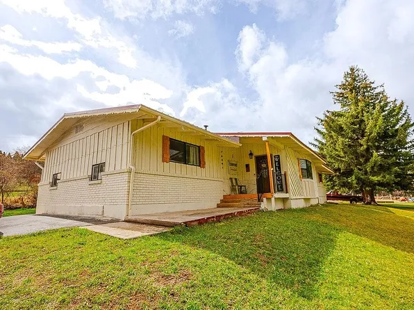 16 Old Oregon Rd, Soda Springs, ID 83276