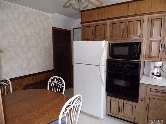 5th image of 3926 Franklin Ave