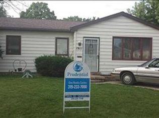 1911 Plymouth Ave, Waterloo, IA 50702