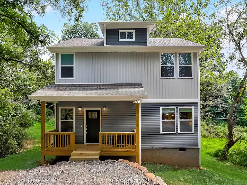 47 Hillcrest Rd