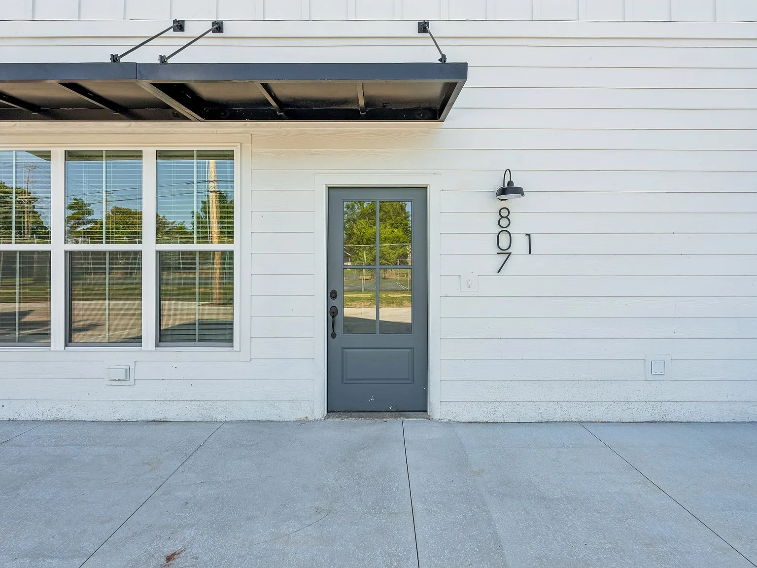 4 bed, $2,900 — Photo 4