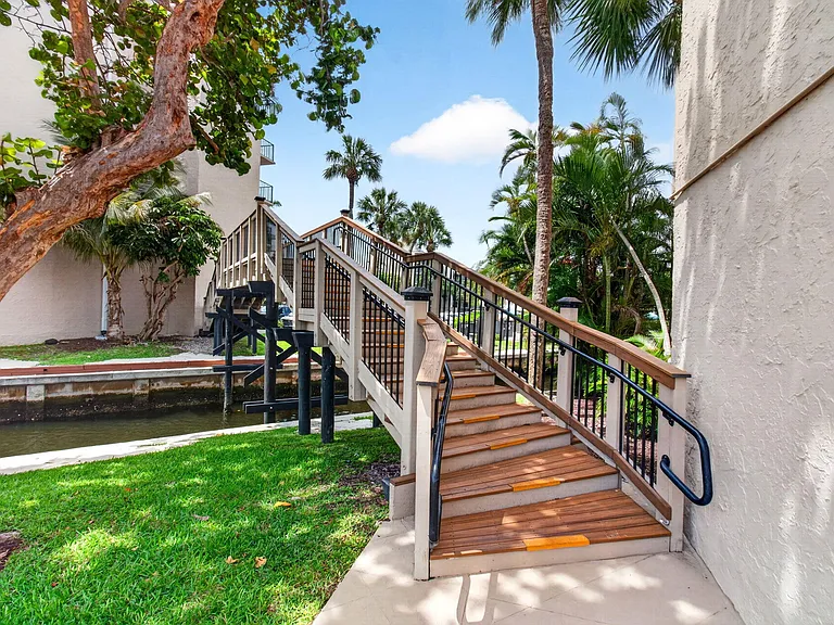 12 Royal Palm Way #501 — Photo 13