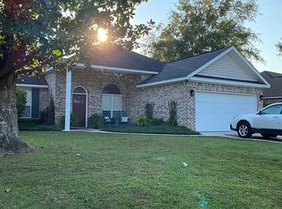 1821 Bonsecur Cv, Gautier, MS 39553