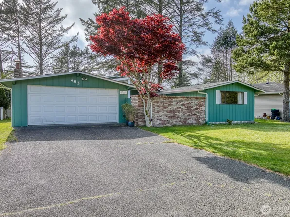 483 Dolphin Avenue NE, Ocean Shores, WA 98569