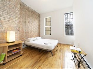 132 Cornelia St #2W, Brooklyn, NY 11221