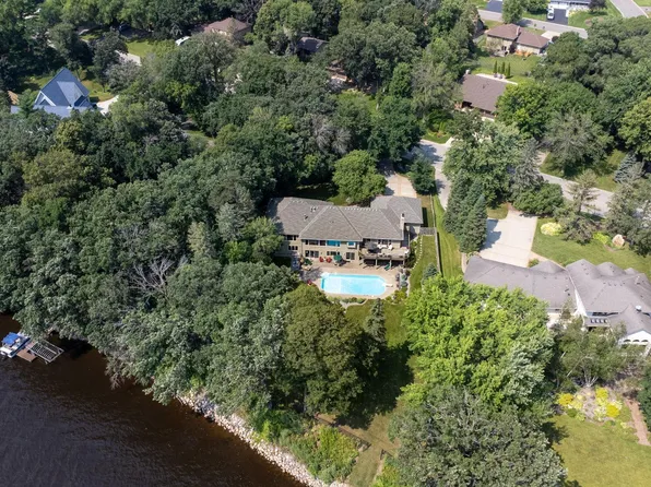 3542 Mississippi Dr NW, Coon Rapids, MN 55433