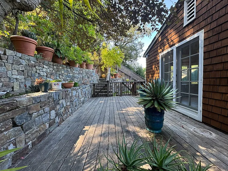 200 The Alameda — Photo 17