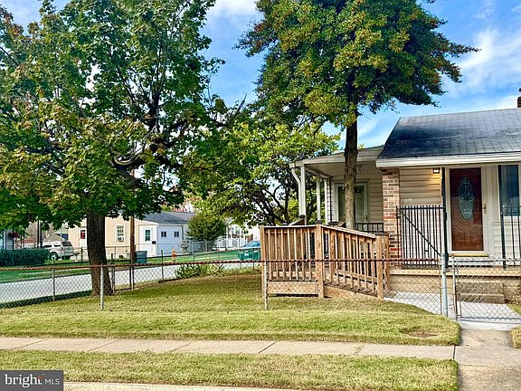 3rd image of 7220 Martell Ave