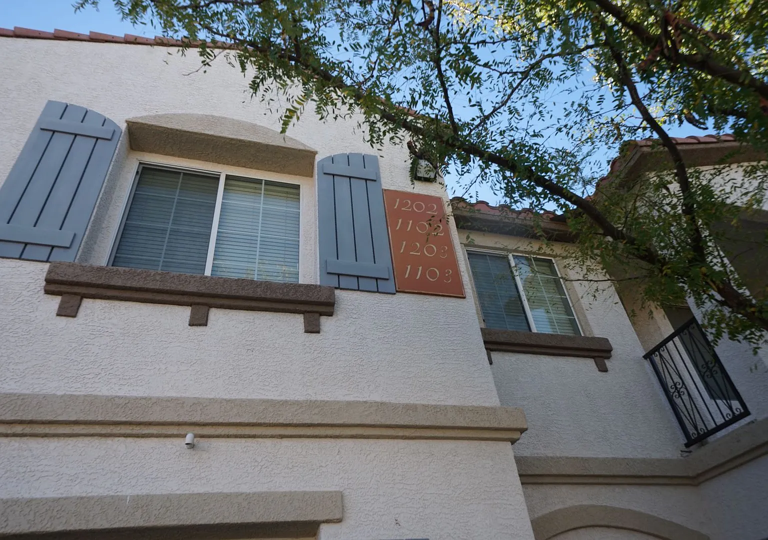 Showings Available Now — Photo 1