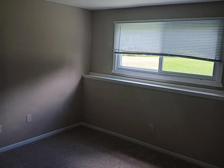 2685 Richardson St — Photo 14