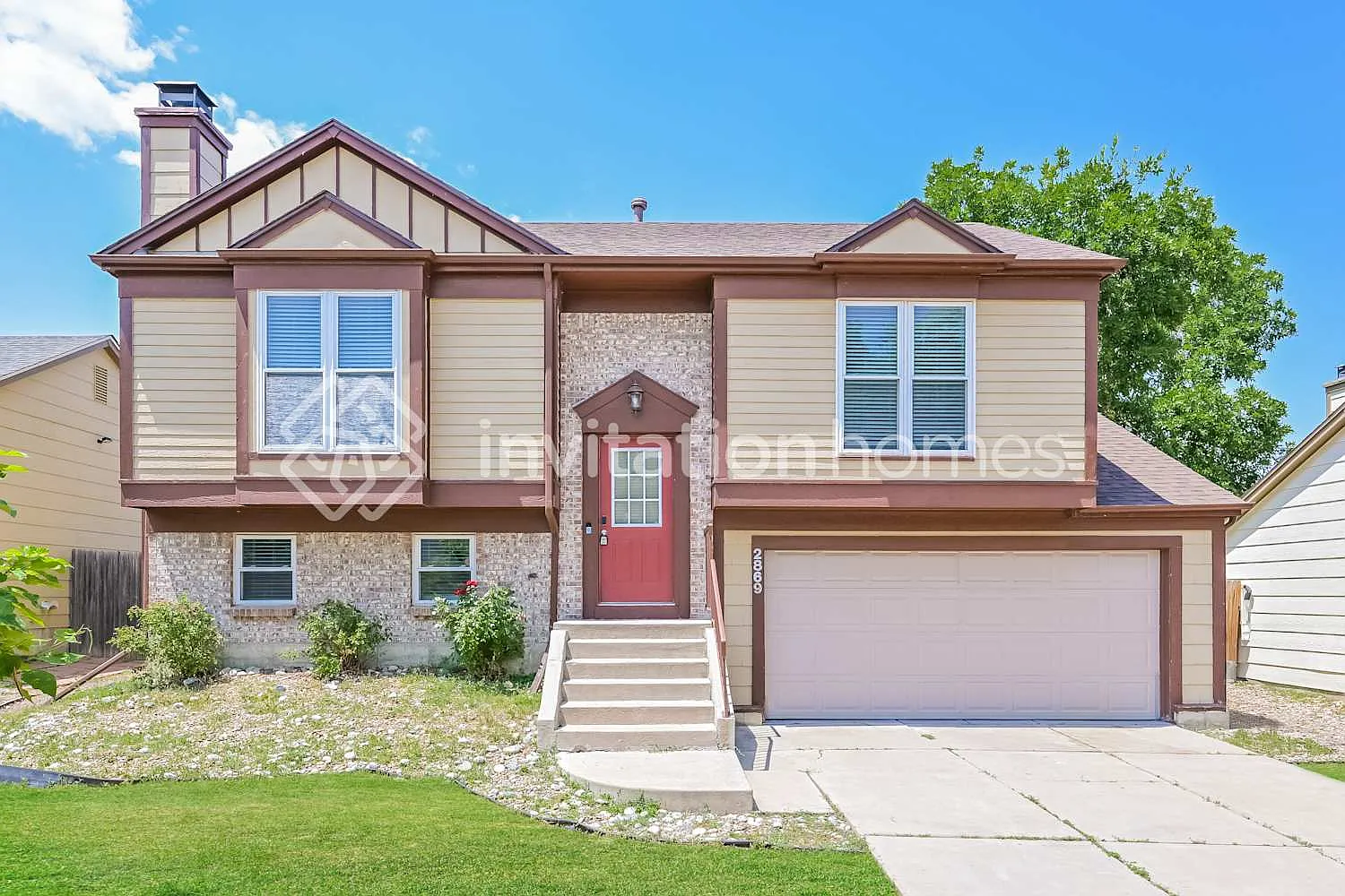 2869 S Espana Ct Aurora, CO 80013 — Photo 1