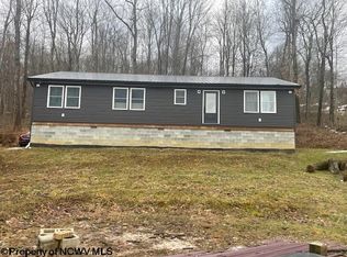 46 2nd St, Albright, WV 26519